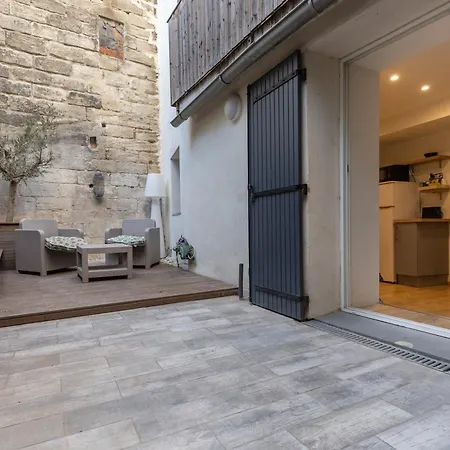 Le Reflet Du Rhone - Intramuros - Wifi - Clim Avignon Exterior photo