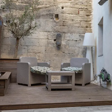 Le Reflet Du Rhone - Intramuros - Wifi - Clim Avignon Exterior photo